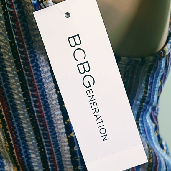 NWT BCBGENERATION DRESS NAVY STRIPED PATTERN SLOUCHY POCKETS HIGH LOW MED $88 - Picture 11 of 14